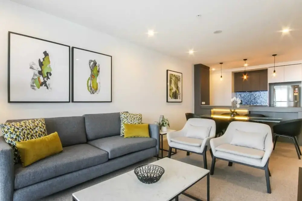 Luxurious 2 Bedroom Brand New Apartment With Amazing Hinterland Views