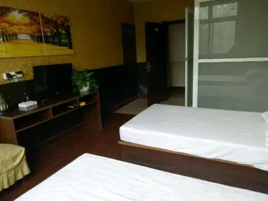 Wuyi yilin express hotel