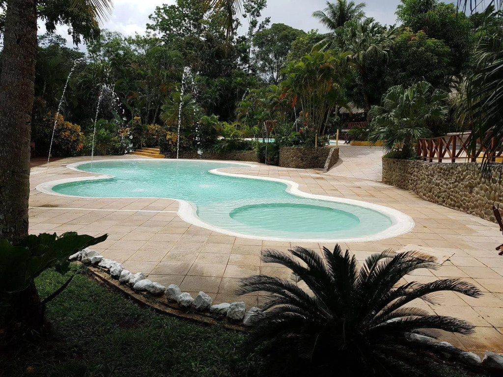 Banana Palms Hotel