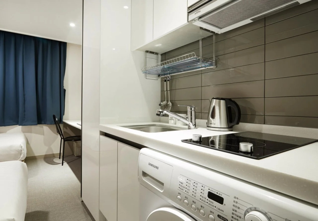 Top Hotel & Residence