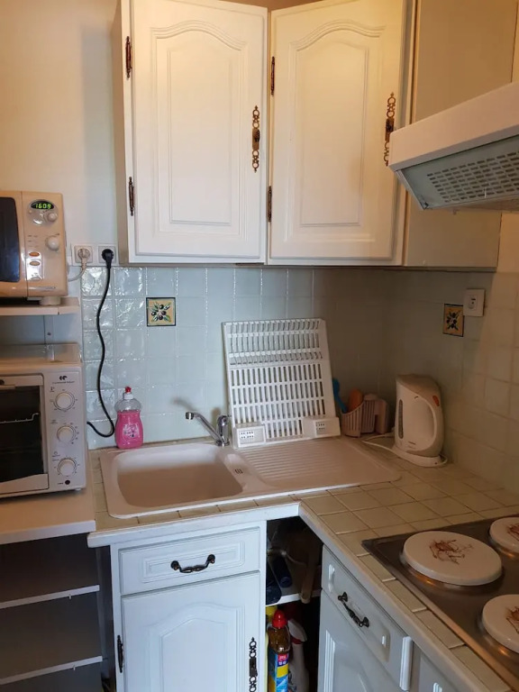 A Very Functional Apartment Only 200 Metres From The Beach!