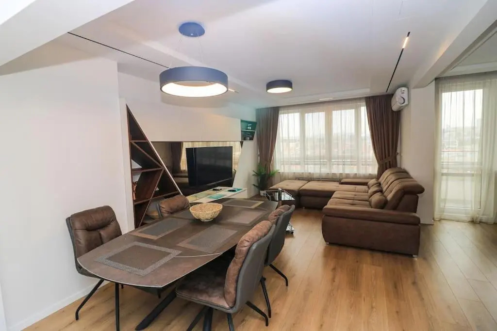 Gran Capital Top Central Apartment