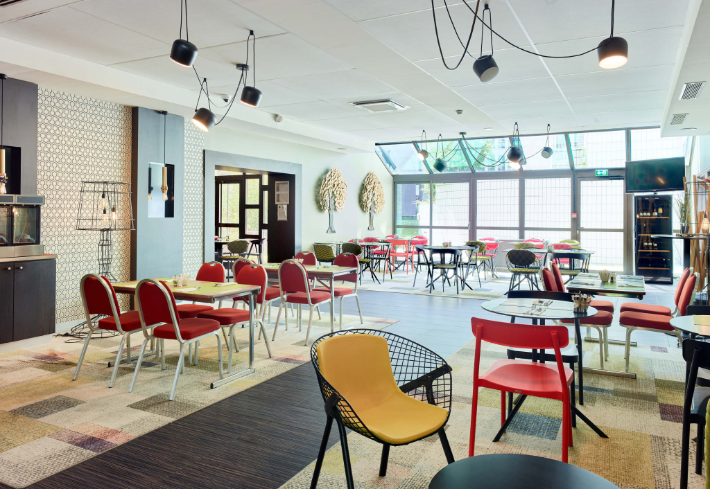 B&B HOTEL Saint-Quentin-en-Yvelines Centre Gare 4 étoiles