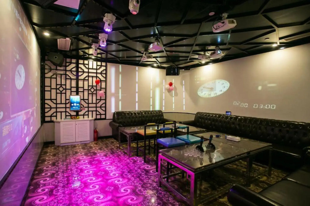 Ganlinhui Malson New Century Hotel