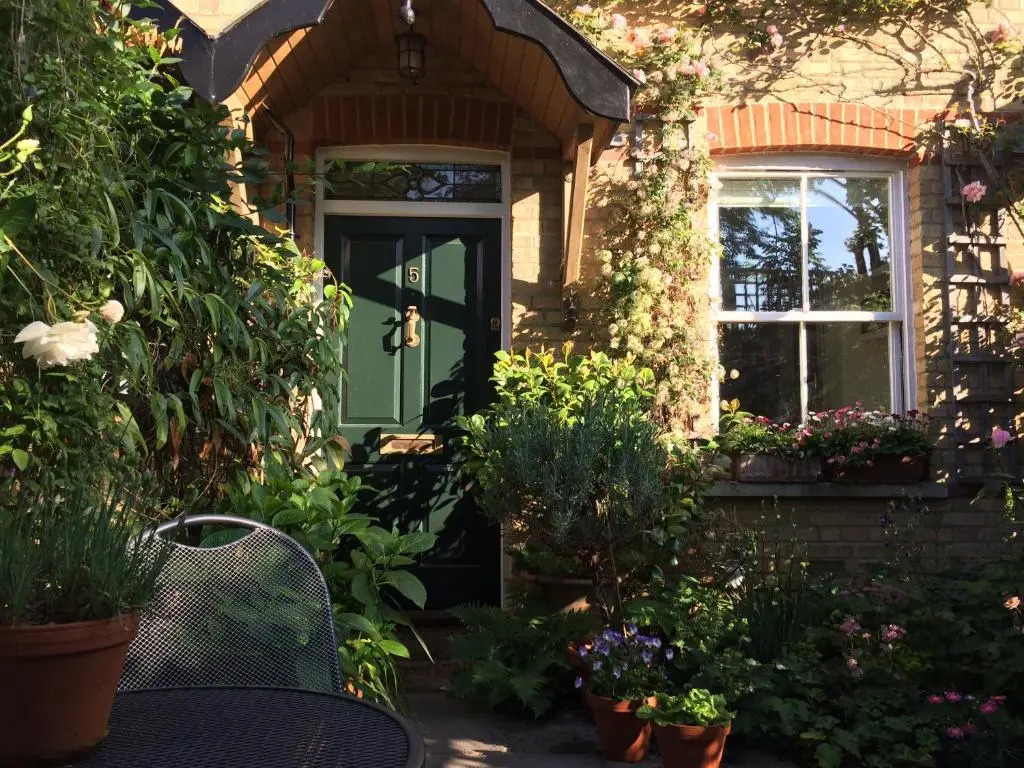 Old Station Gardens, SW London