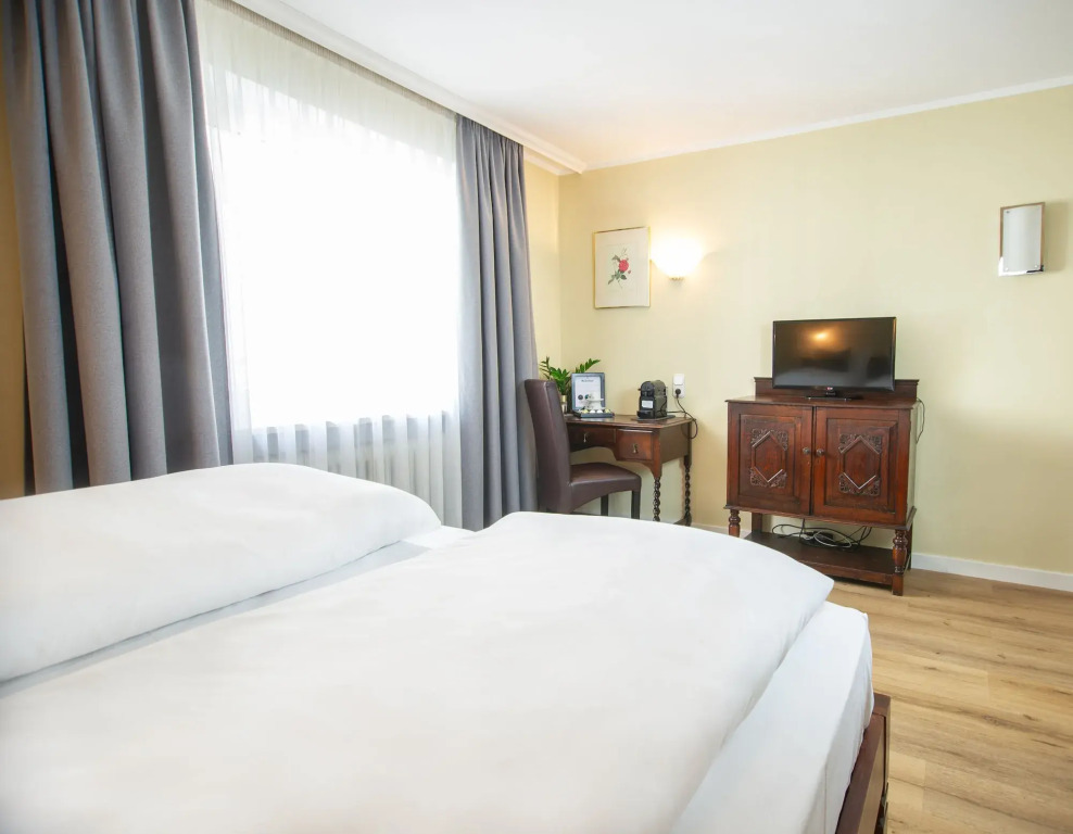 Hotel Altmünchen by Blattl