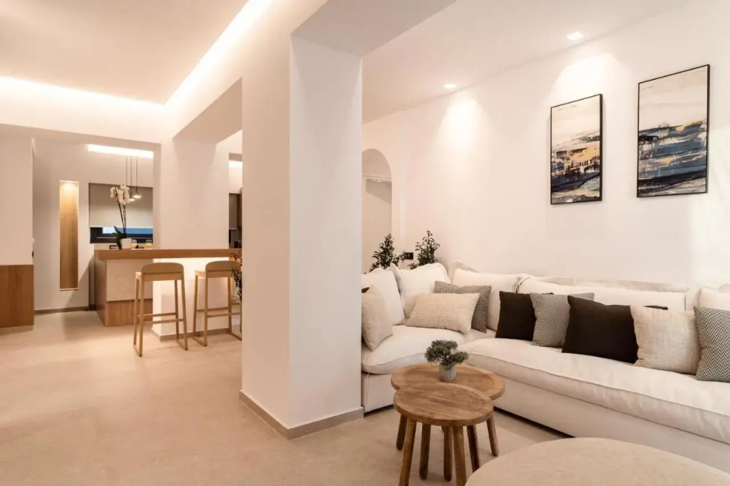 SAVVAS & MARIA PALACE