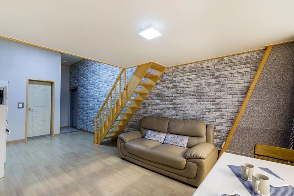 Yeosu Gold Light Pension