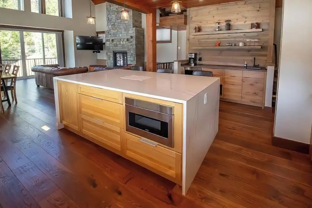 Snow Creek Cabins by Fernie Lodging Co