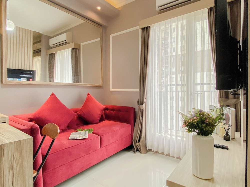 Neat And Homey 2Br For 3 Pax At Podomoro Golf View Apartment
