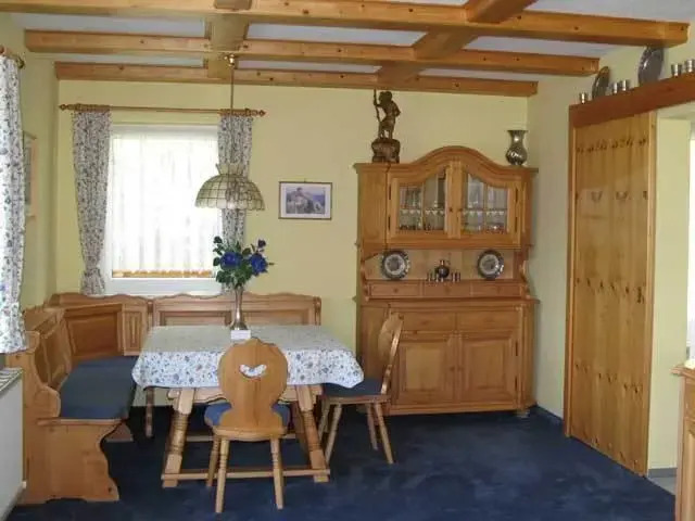 Chalet Just