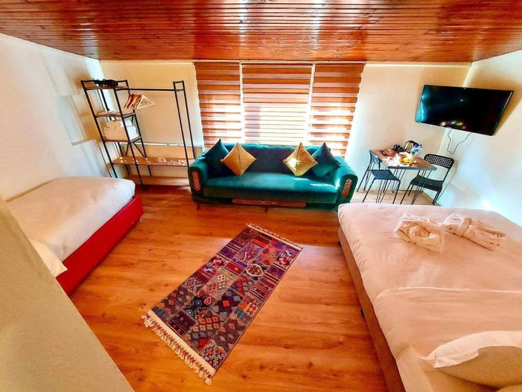 Karakoy Port House