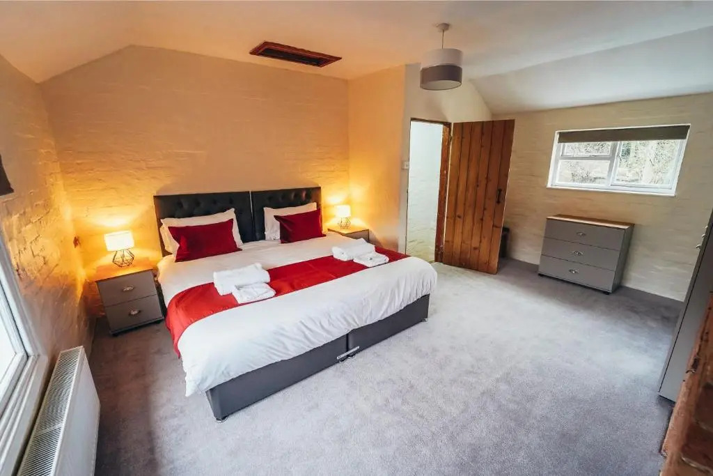 The Stay Company, Lavender Row