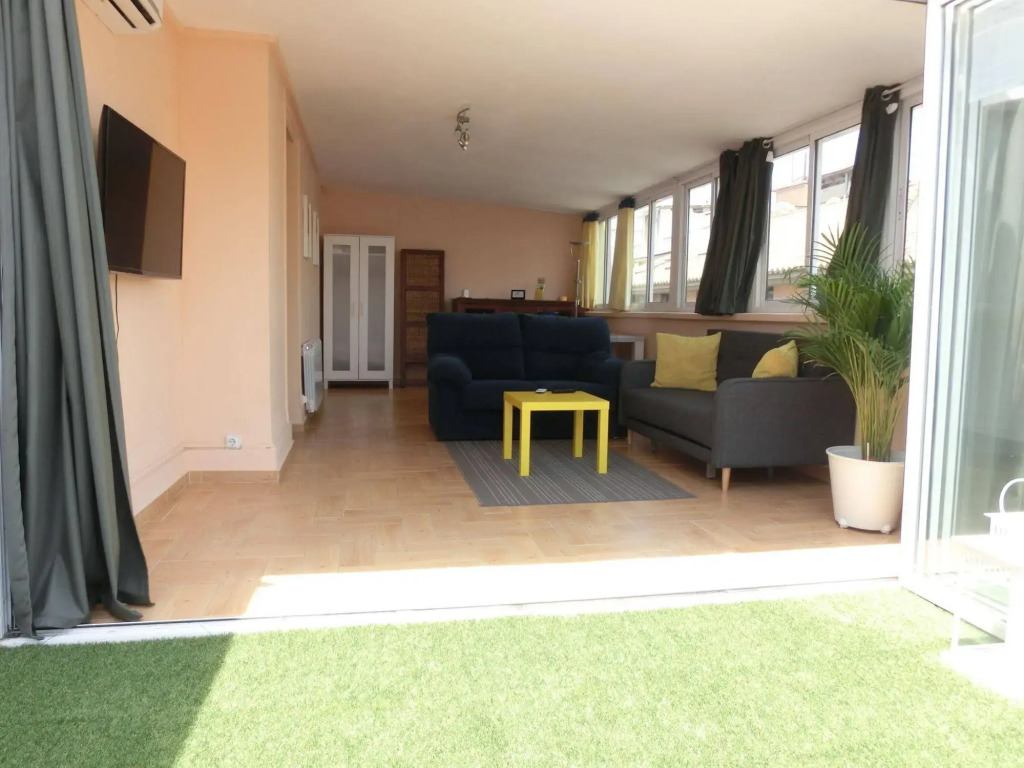 Total Valencia Attics I