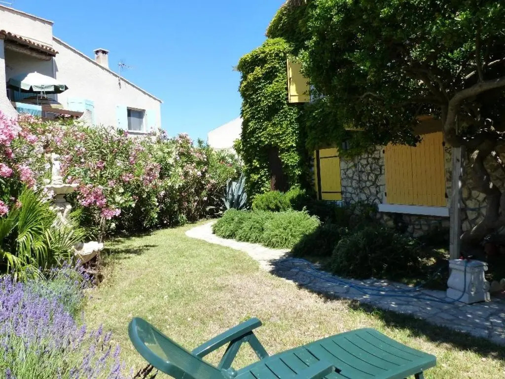 Studio Saintes-Maries-de-la-Mer, 1 pièce, 2 personnes - FR-1-475-56