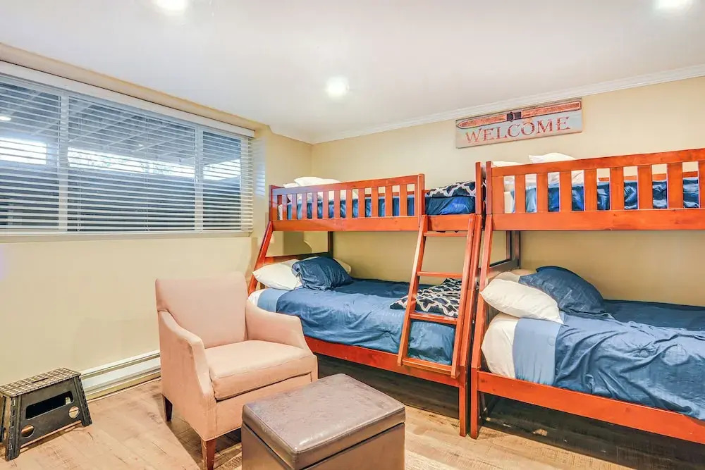 Walk to Giant Steps & Hot Tub: Brian Head Condo!
