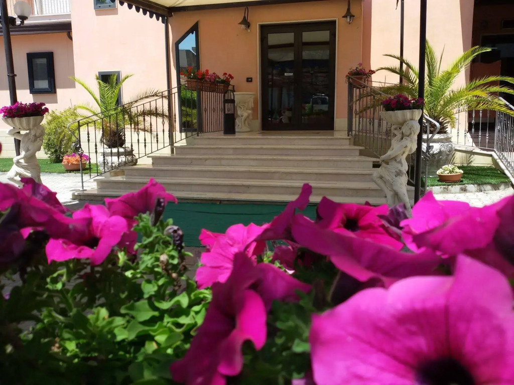 Hotel Leon - Ristorante Al Cavallino Rosso