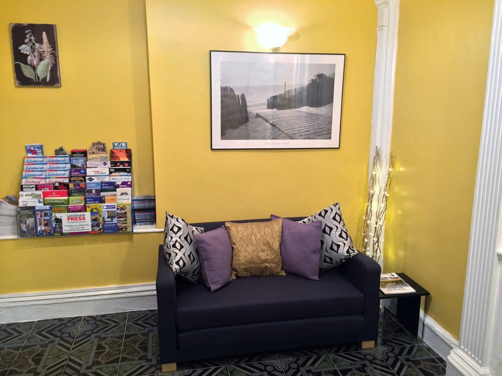 16 Pilrig Guest House