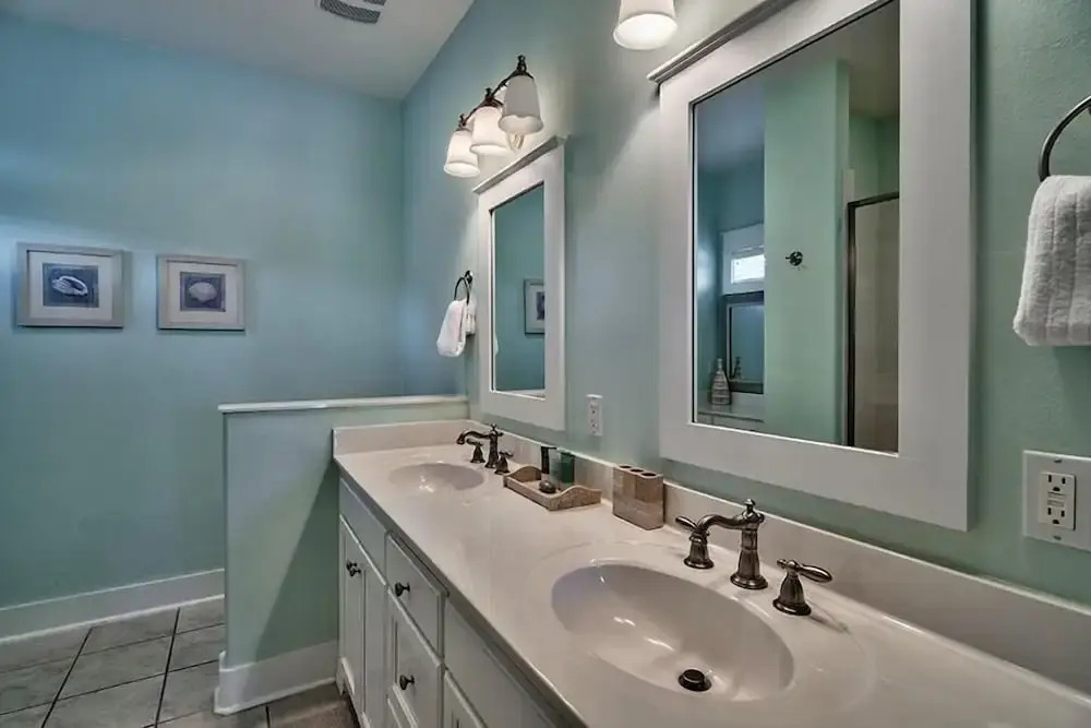 SHELL OF A GOOD TIME 3 Bedroom Holiday Home by Five Star Properties