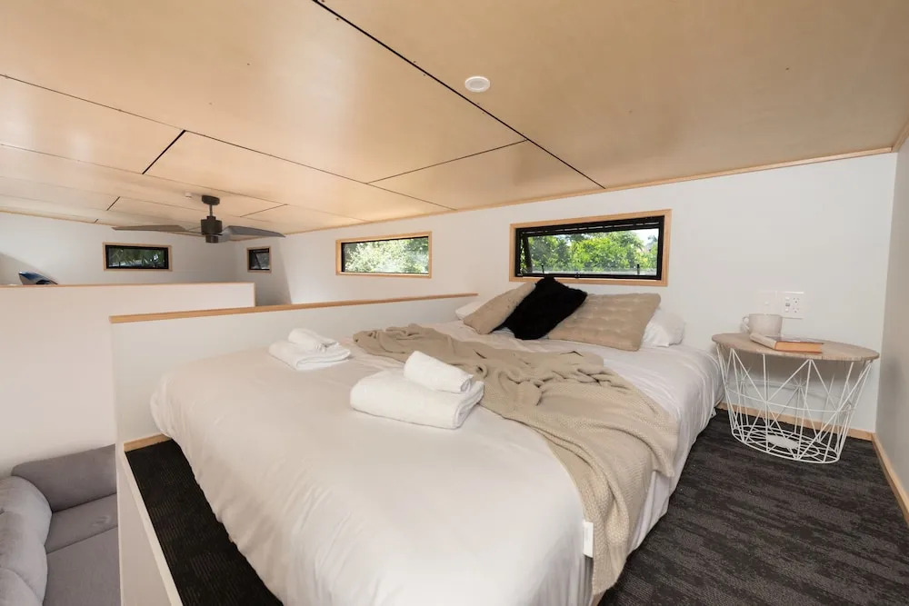 Toodle's Cozy Loft Hideaway