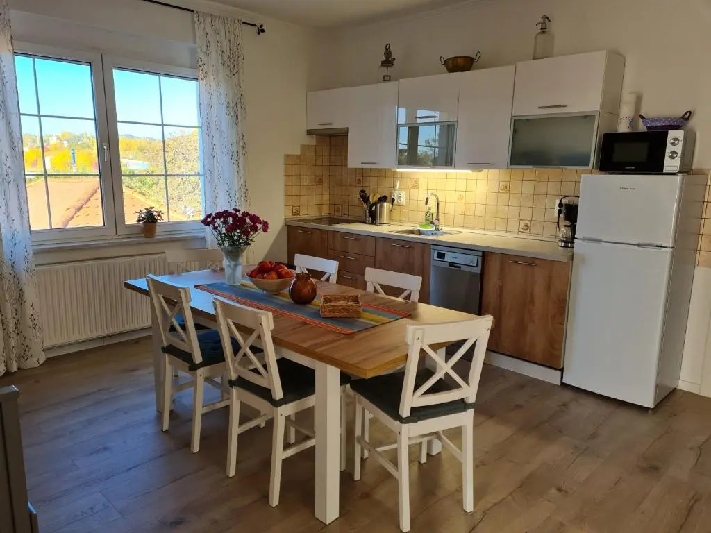 Ginger House Apartment