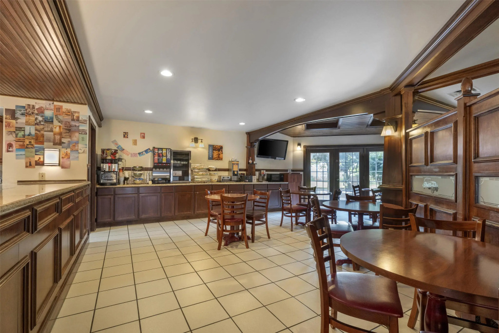 SureStay Plus Hotel by Best Western Auburn