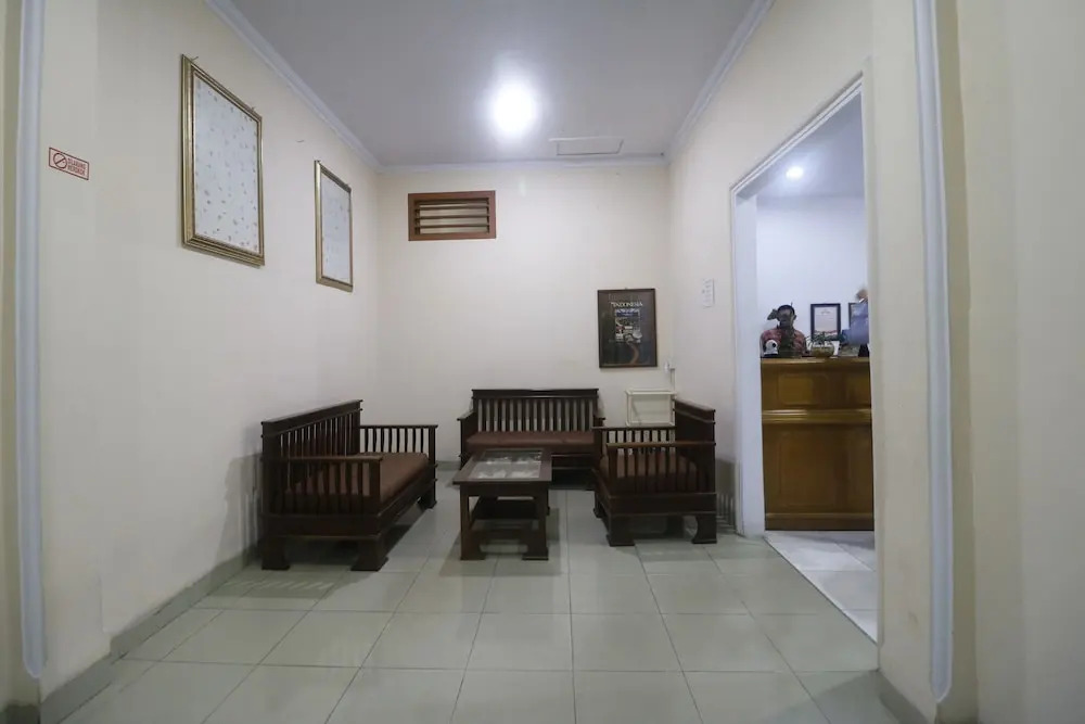 RedDoorz near Hermina Hospital Palembang
