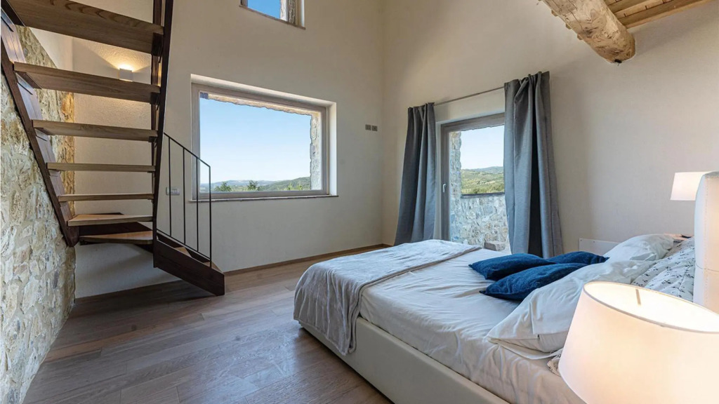 Amandula 6, Emma Villas