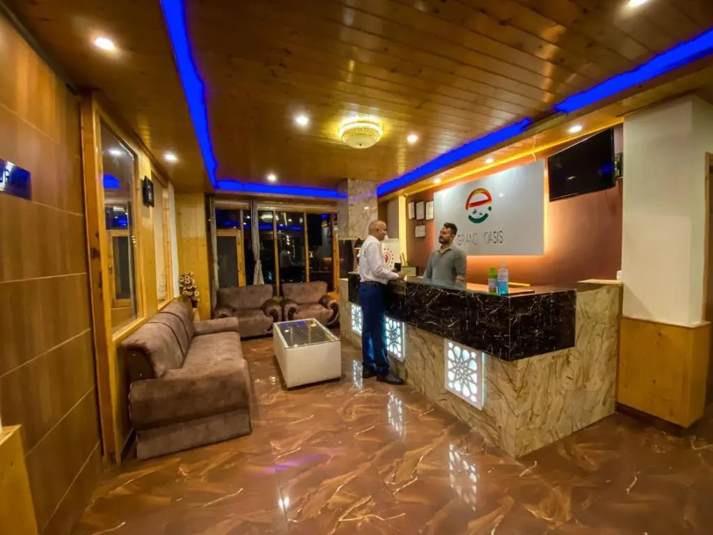 Hotel Grand Oasis Manali
