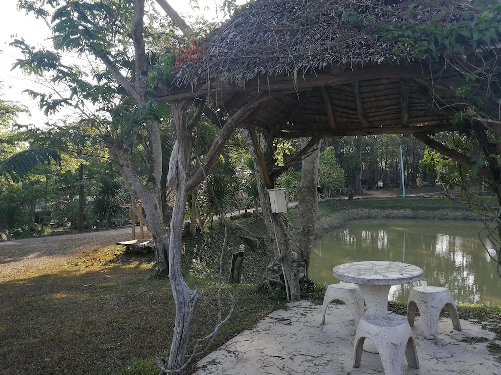 Ban Suan Nern Tawan