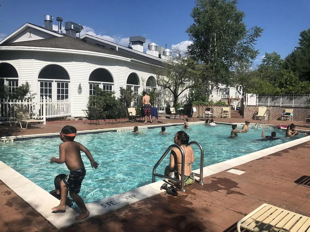 Phoenix Inn Resort