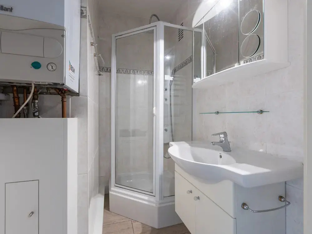 Spacious Apartment on the Seafront