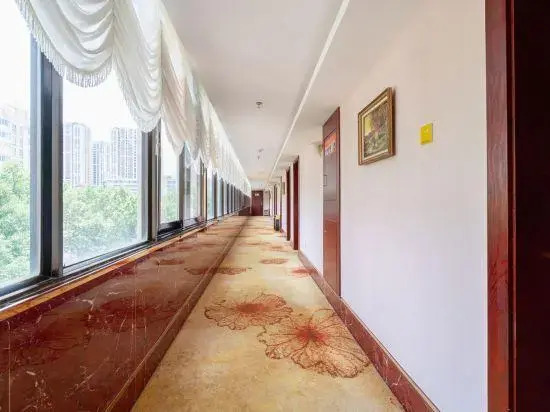 Lotus Hotel