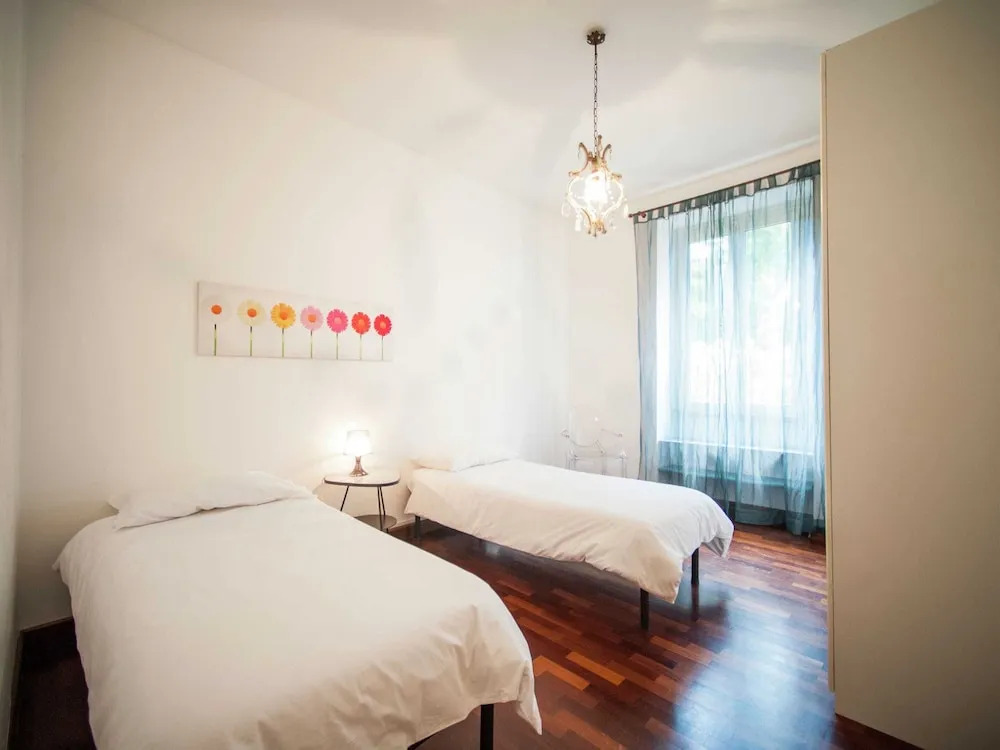 Spacious apartment in Rome