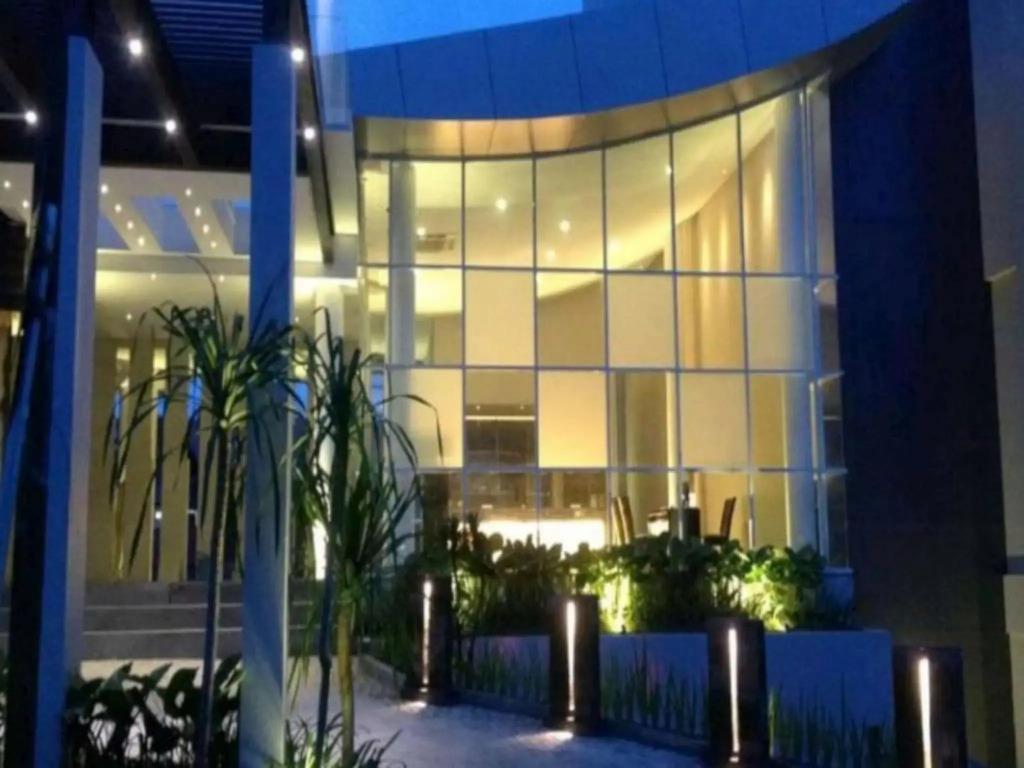 Grand Kecubung Hotel