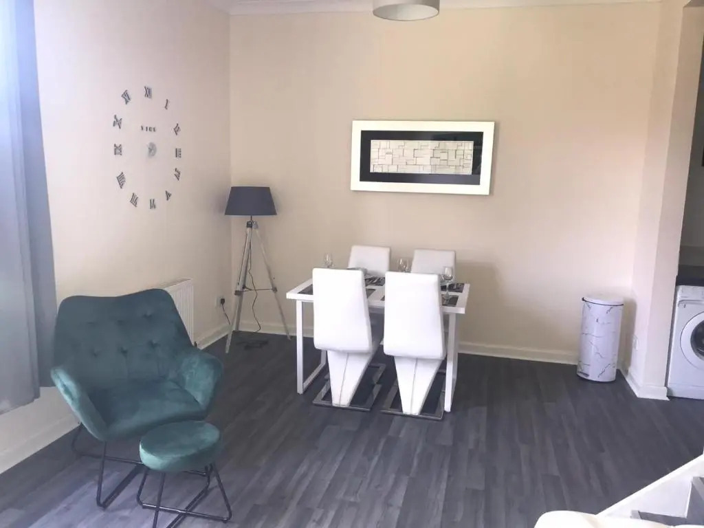 Vogue Apartments