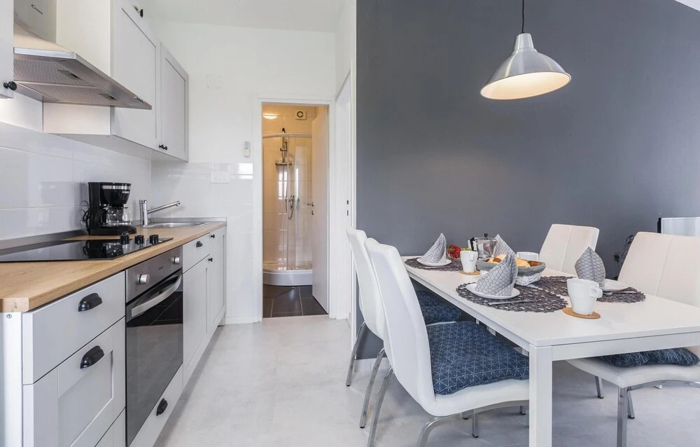 Awesome Apartment in Porec With 1 Bedrooms