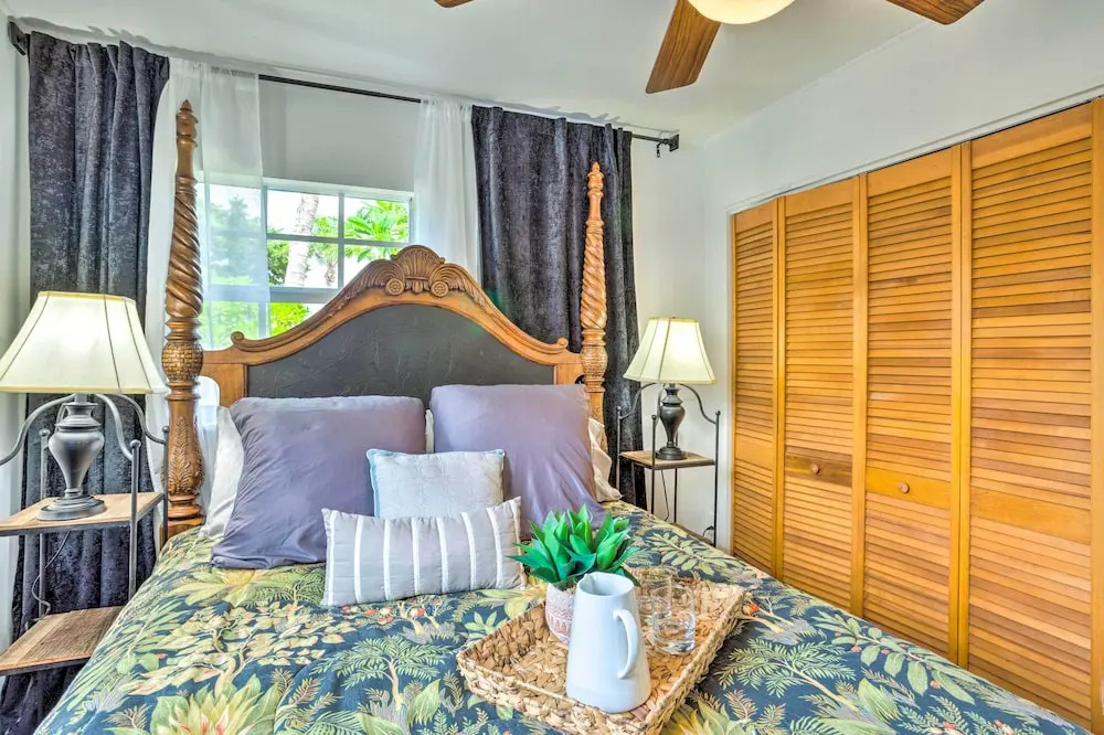 'tropical Landing' Stuart Home w/ Pool + Grill!