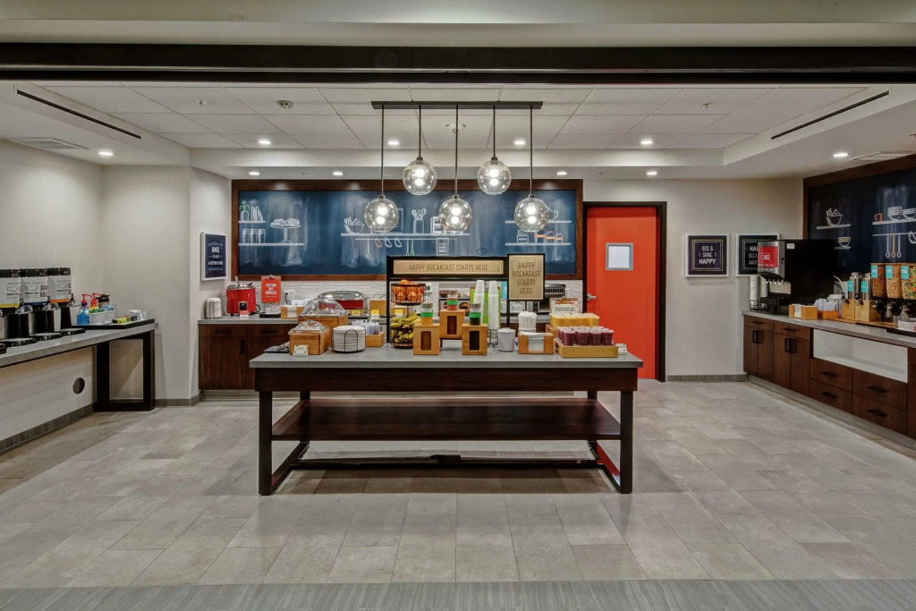 Hampton Inn Fresno Airport