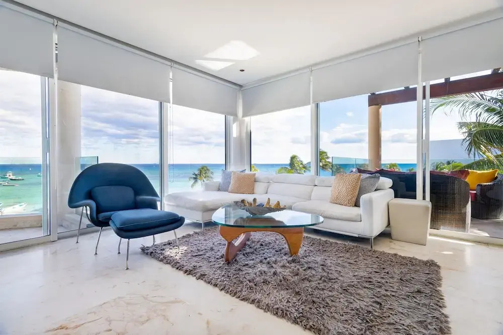 Elements Penthouse 22 4 Bedroom Condo by RedAwning
