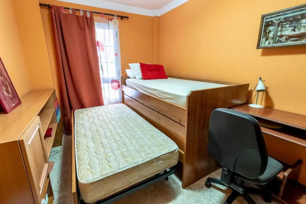 Flatguest Ingenio + 2 Bdr + Wifi + 4pax