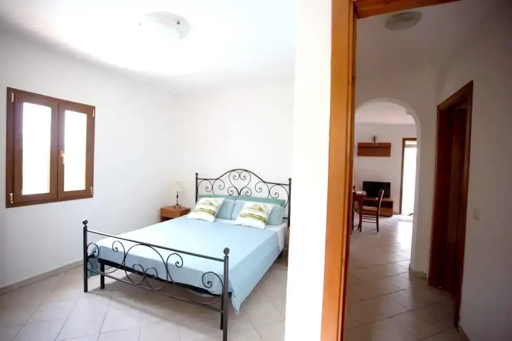 Villa With one Bedroom in Uri, With Private Pool, Enclosed Garden and Wifi - 10 km From the Beach