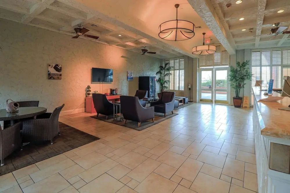 Studio 6 Phoenix, AZ - Sky Harbor