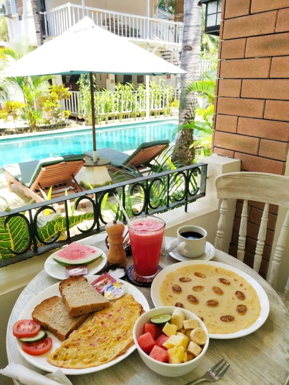 White Coconut Resort