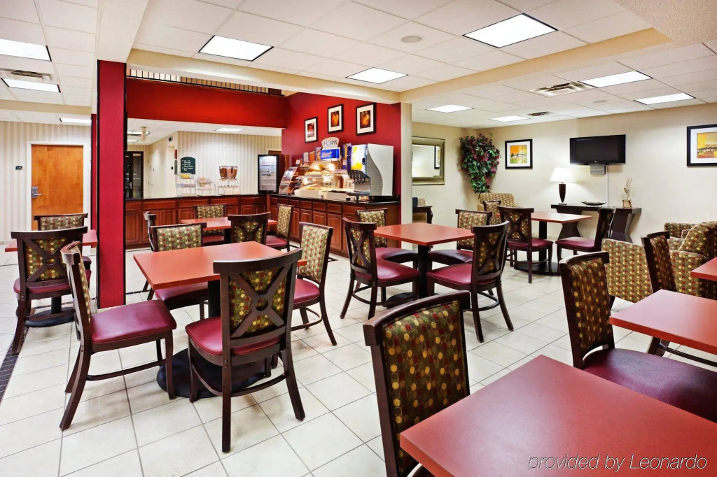 Holiday Inn Express Hotel & Suites Knoxville-North-I-75 Exit 112 by IHG