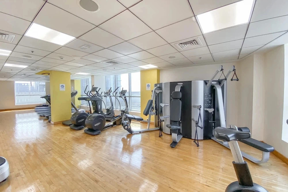 Chic Marina-view Studio in Bay Central Marina