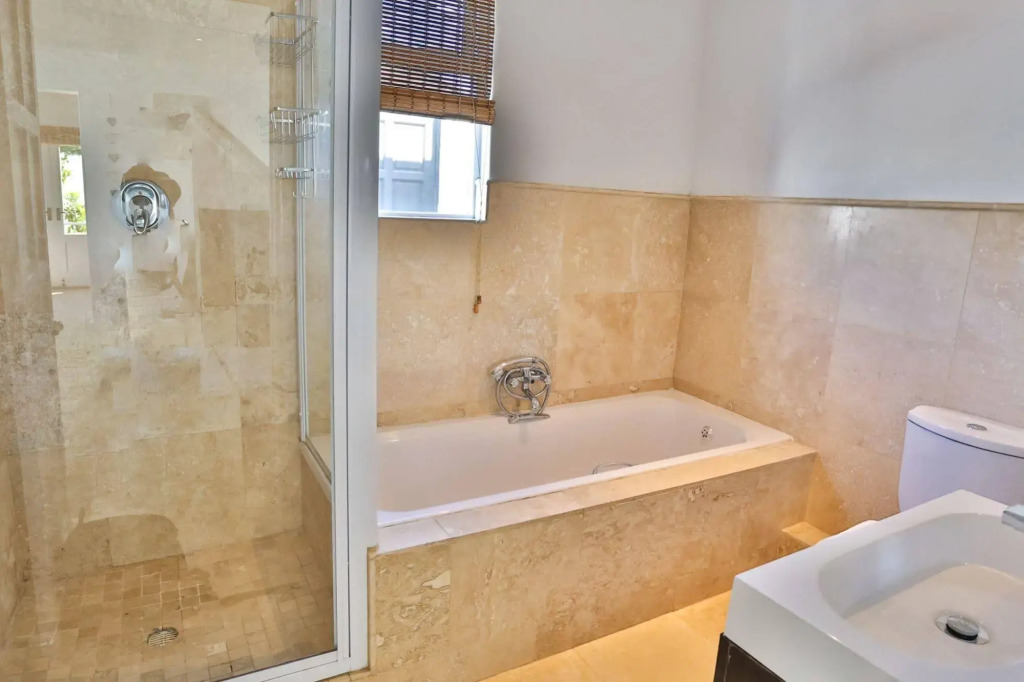 Abington Manor - Fish Hoek Guesthouse