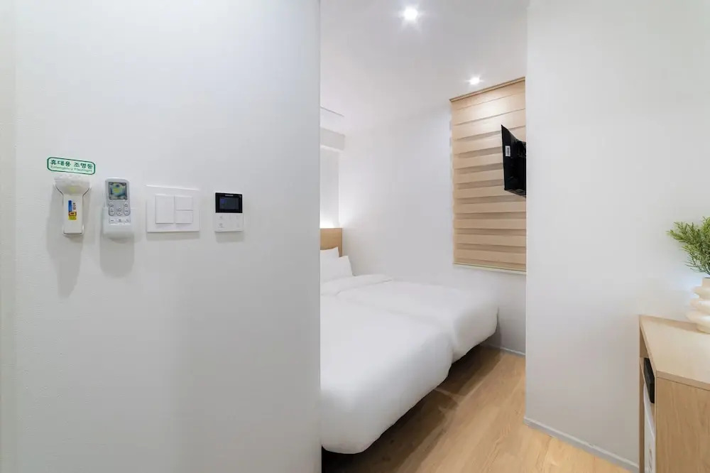 Hi Seoul Hostel West