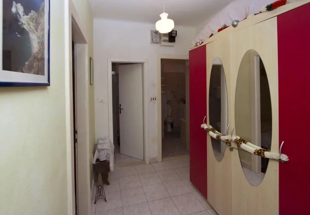 Brane - Great Location & Garden Terrace - A1