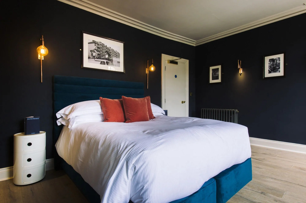 The Porterhouse Grill and Rooms
